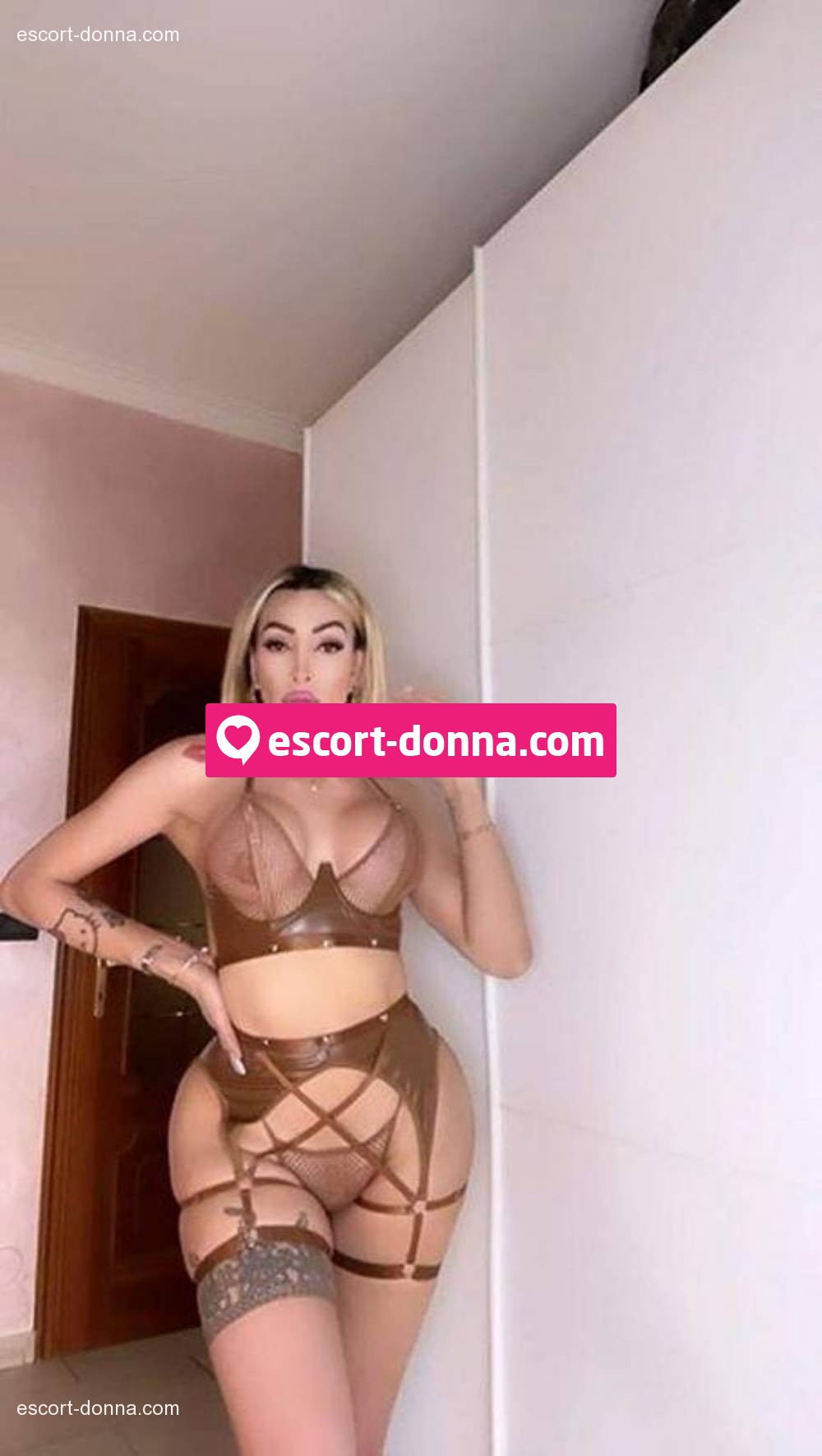 Escort Milano, Trans Belen cazzo 23cm pompino scoperto finale libe